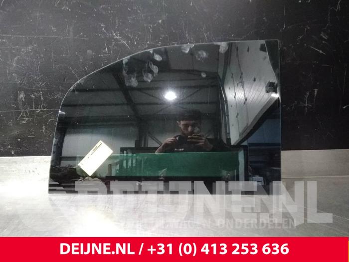 Citroen Berlingo Extra Ruit 4Deurs rechts-achter O41042