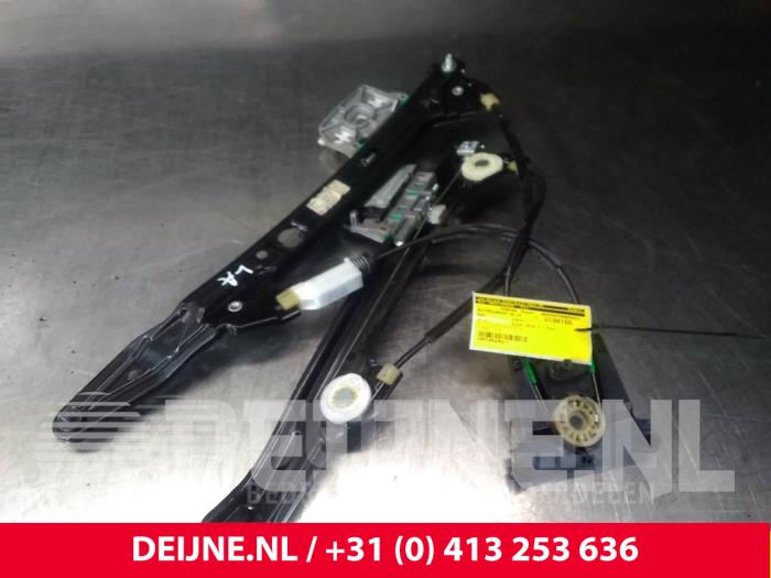 Audi A5 Ruitmechaniek 4Deurs links-achter O41055