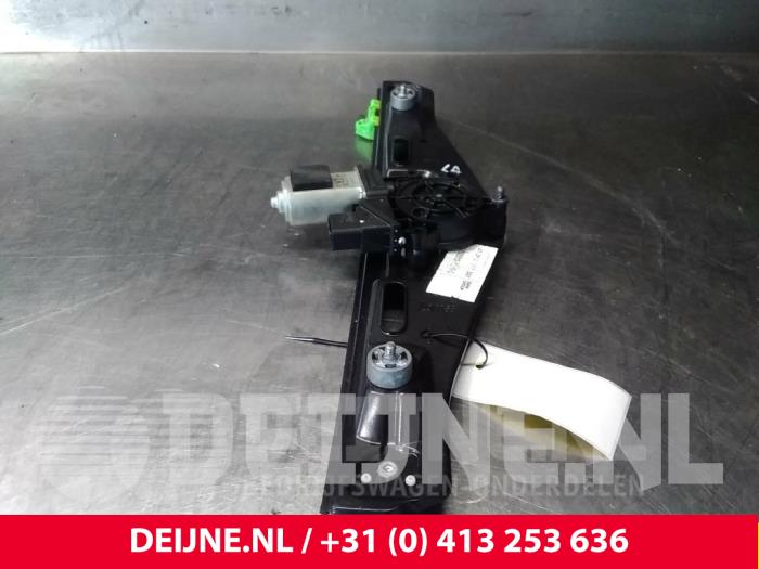 BMW X1 Ruitmechaniek 4Deurs links-achter O41079