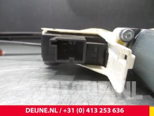 Audi A4 Ruitmechaniek 4Deurs rechts-achter O41192 foto 3
