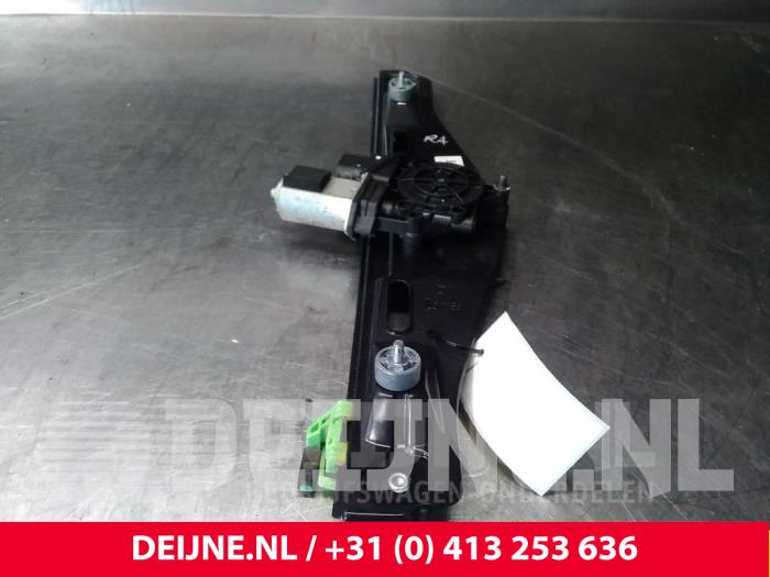 BMW X1 Ruitmechaniek 4Deurs rechts-achter O41217