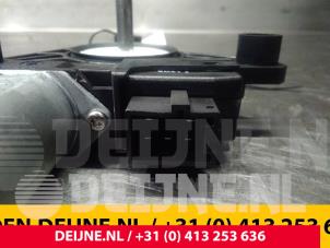 Mercedes C-Klasse Raammotor Portier O41361 foto 3