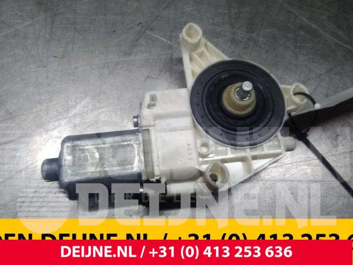 Mercedes Vito Raammotor Portier O41364