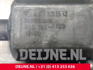 Mercedes Sprinter Fenstermotor Tür O41371 foto 2