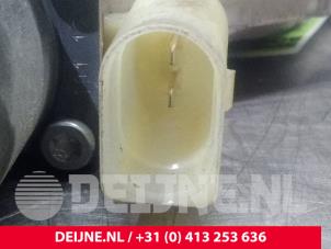 Mercedes Sprinter Fenstermotor Tür O41375 foto 2