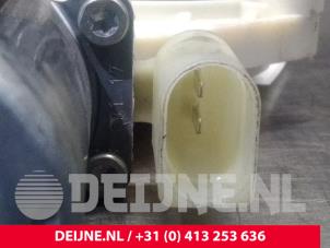 Mercedes Sprinter Fenstermotor Tür O41377 foto 3