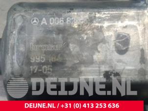 Mercedes Sprinter Fenstermotor Tür O41379 foto 2