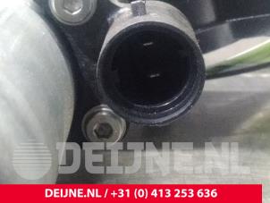 Renault Kangoo Door window motor O41433 photo 4