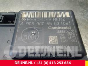 Mercedes Sprinter Centrale Deurvergrendelings Module O41513 foto 3