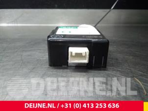 Toyota Hiace Central door locking module O41534 photo 3