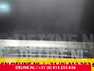 Volkswagen Crafter Bumperdeel midden-achter O42136 foto 2