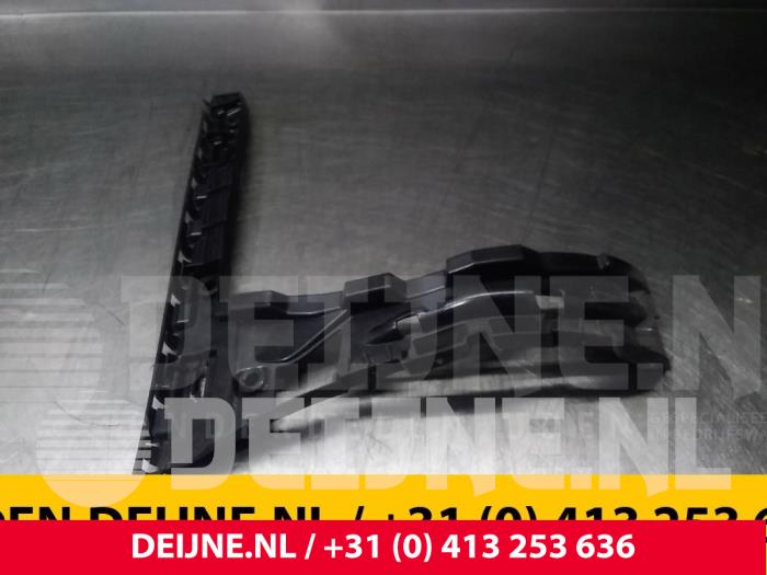 Mercedes C-Klasse Stoßstangenstütze links hinten O42460