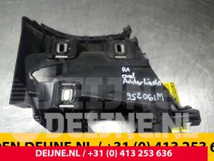 Mercedes C-Klasse Stoßstangenstütze rechts hinten O42467 foto 2