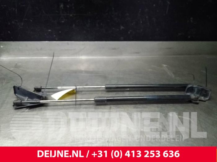 Mercedes Vito Set Gasdempers Achterklep O42615