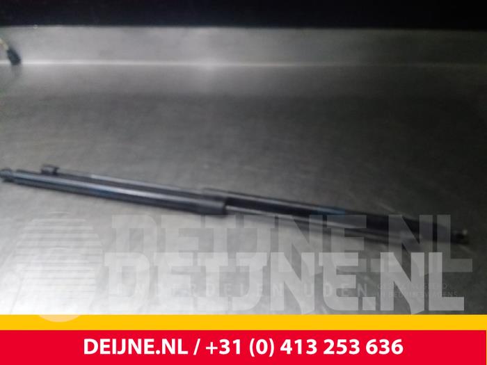 Mercedes Vito Set Gasdempers Achterklep O42617