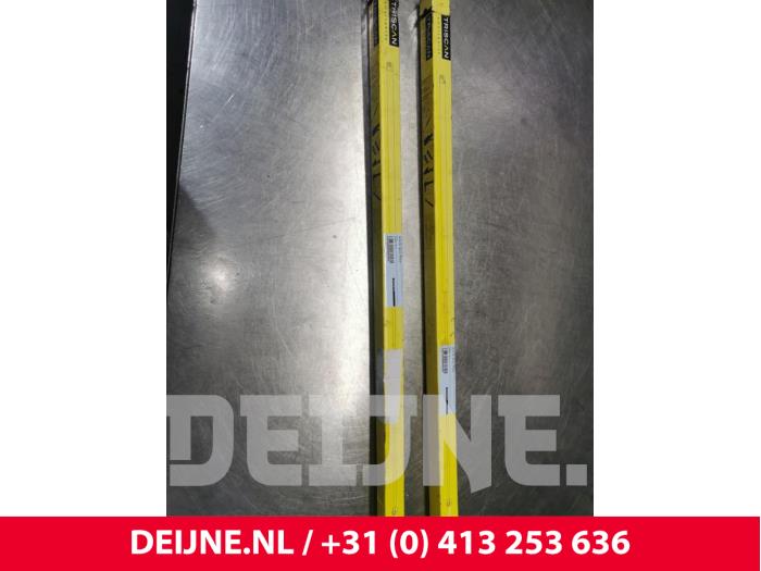 Toyota Hiace Gasdemper rechts-achter O42643