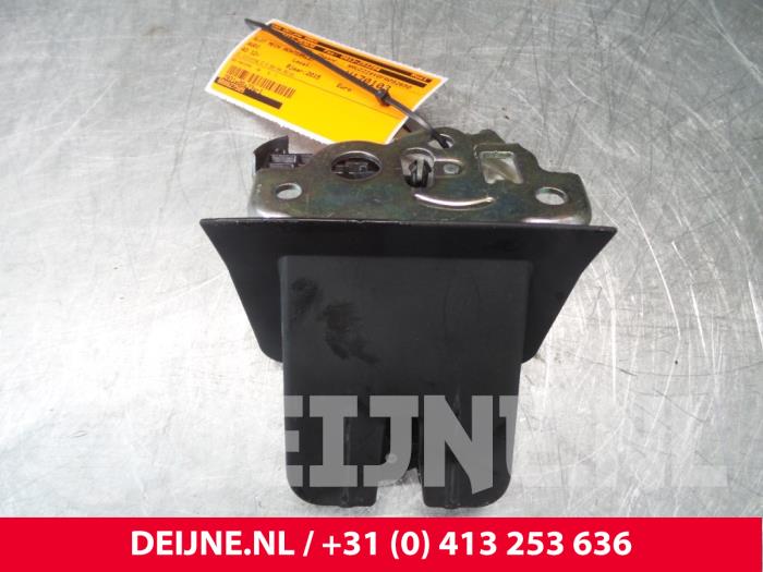 Audi A3 Tailgate lock mechanism O42822