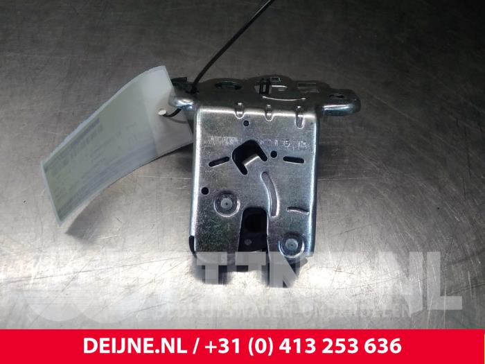 Audi Q3 Slotmechaniek Achterklep O42825