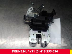 Audi Q3 Tailgate lock mechanism O42825 photo 2