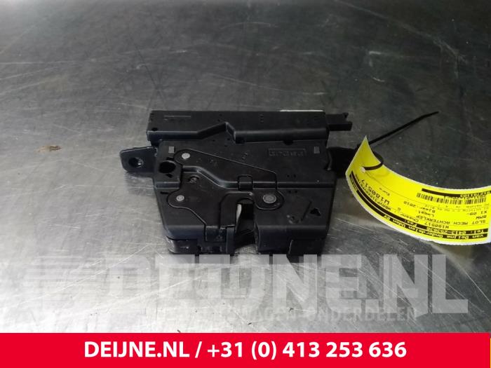 BMW X1 Slotmechaniek Achterklep O42836