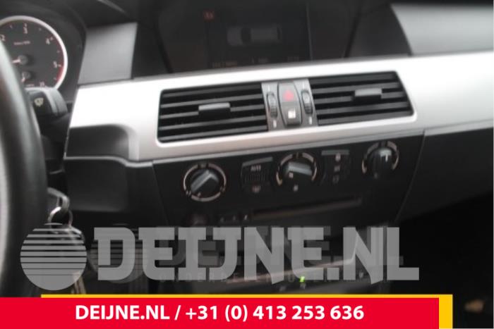 BMW 5-Serie Displays Multi Media Anzeige O43000