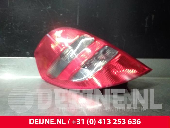 Mercedes A-Klasse Achterlicht links O44045