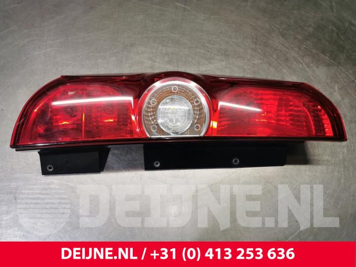 Fiat Doblo Achterlicht links O44234