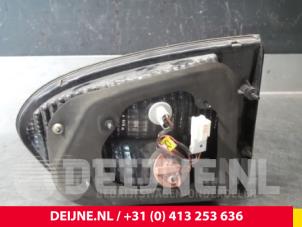 Hyundai H200 Achterlicht links O44310 foto 2