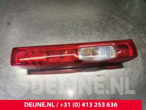 Nissan Primastar Taillight, left O44322 photo 2