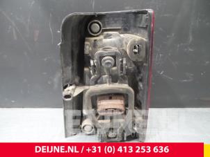 Peugeot Partner Achterlicht links O44366 foto 2