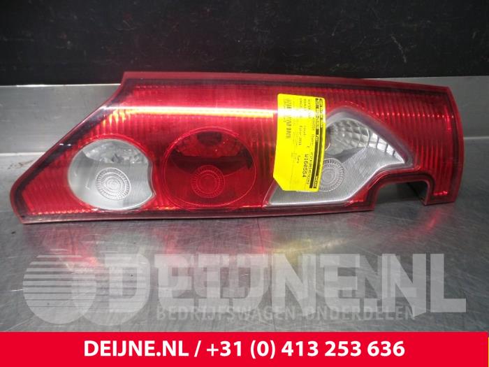 Renault Kangoo Achterlicht links O44407