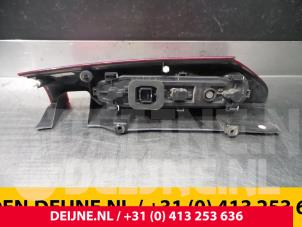 Renault Kangoo Achterlicht links O44407 foto 4