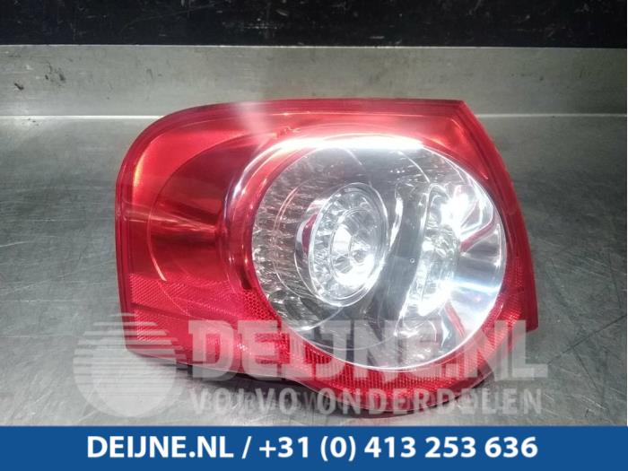 Achterlichtrand links - Volkswagen Passat