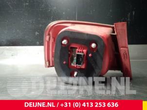 Volkswagen Passat Taillight, right O44705 photo 2