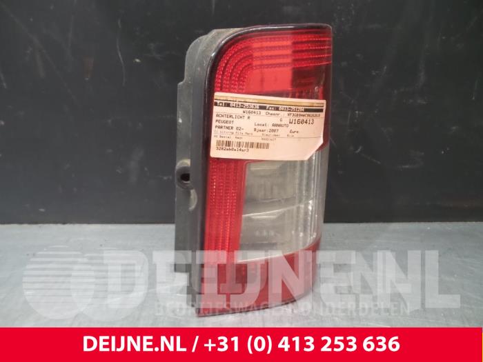 Peugeot Partner Achterlicht rechts O44872