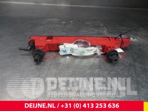 Peugeot Partner Extra Remlicht midden O44993 foto 2
