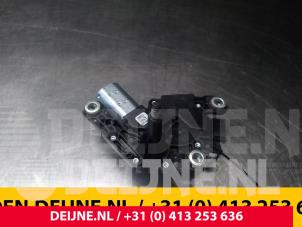 Gebruikte Ruitenwissermotor achter Mercedes Vito Tourer (447.7) 2.2 114 CDI 16V Prijs € 72,60 Inclusief btw aangeboden door van Deijne Onderdelen Uden B.V.
