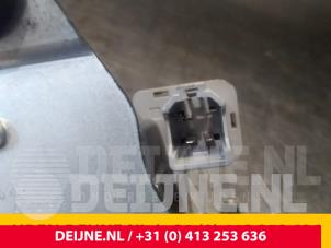 Nissan NV200 Ruitenwissermotor achter O45226 foto 2