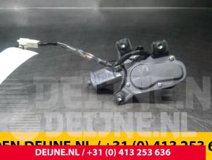 Toyota Hiace Scheibenwischermotor hinten O45325 foto 2