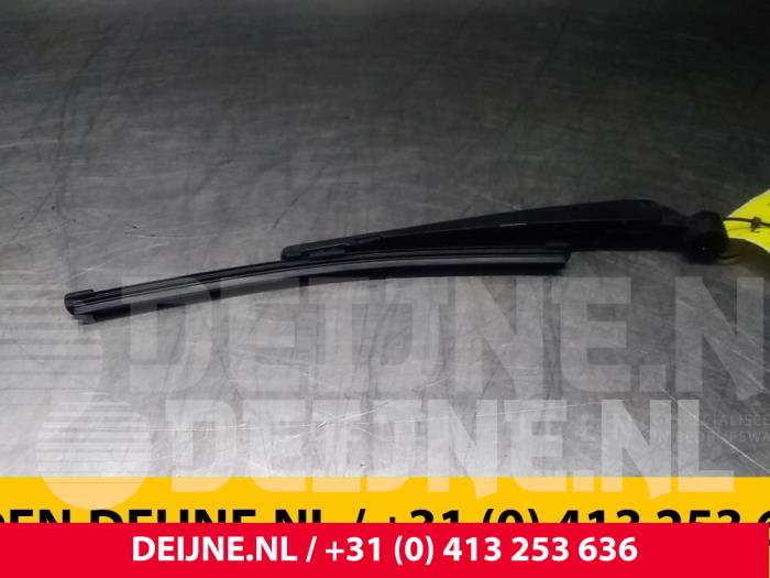 Mercedes C-Klasse Rear wiper arm O45332
