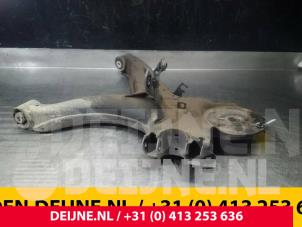 Mercedes Vito Draagarm onder links-achter O45495 foto 2