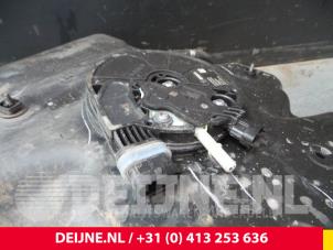 Opel Vivaro Adblue tank O45569 foto 3