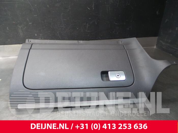 Volkswagen Golf Dashboardkastje O45828