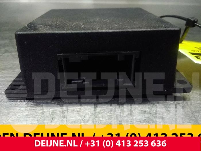 Gebruikte Module (diversen) Mercedes C Estate (S205) C-200 2.0 CGI 16V Prijs € 60,00 Margeregeling aangeboden door van Deijne Onderdelen Uden B.V.