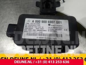 Mercedes C-Klasse Tyre pressure module O45982 photo 2