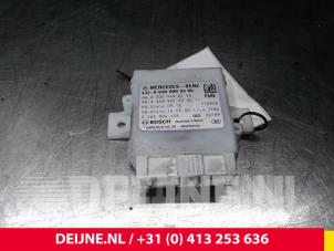 Gebruikte PDC Module Mercedes Vito (639.6) 2.2 110 CDI 16V Euro 5 Prijs € 36,30 Inclusief btw aangeboden door van Deijne Onderdelen Uden B.V.