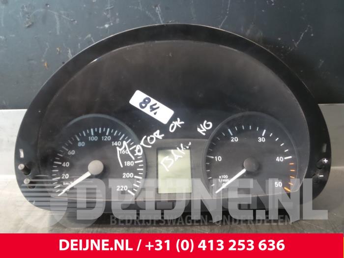 Mercedes Vito Instrumentenbrett O46033