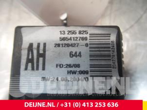 Opel Vivaro Uhr O46046 foto 3