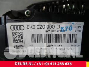 Audi A4 Kilometerteller KM O46054 foto 2