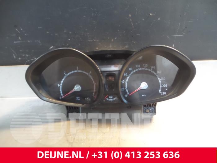 Ford Fiesta Tacho - Kombiinstrument KM O46101